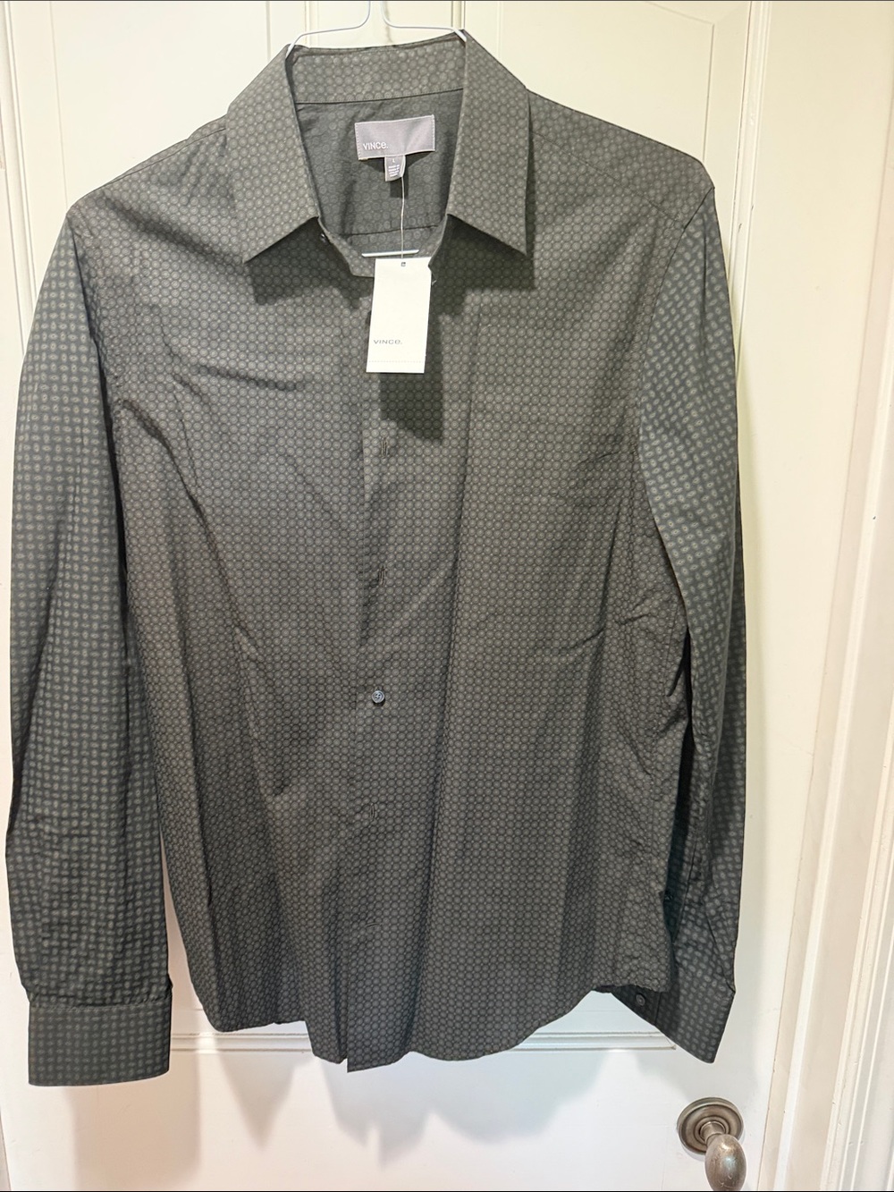 NWT🔥 Beautiful Vince Men's Gray Patterned Long Sleeve Dress Shirt